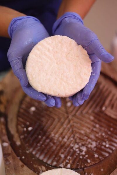 Aguïmes : Cheese Making Workshop at la Jaira de Ana - The 3-Hour Flow: From Welcome to Your First Cheese Results