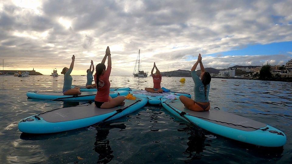 Arguineguín: Stand-up Paddleboard Yoga Class with Instructor - Yoga on the Dock: Poses, Breathing, and Real Balance Work