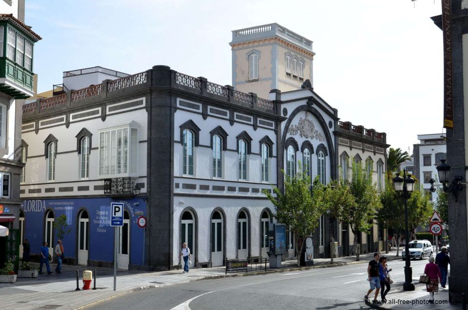 City Treasures Unveiled: 3.5-Hour Las Palmas Cab & Walking - The volcanic-half-isle and seafront photo stops