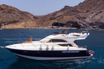 Dolphin Searching Tour in Puerto de Mogán ("KEEPER UNO" Boat) - Where lunch, snacks, and soft drinks fit into the day