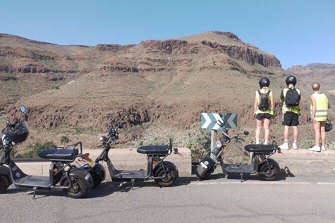 e-Scooter or e-Bike Maspalomas Tour+Visit Western Town Sioux City - Sioux City Park: The Wild West Finish You Can Actually Watch
