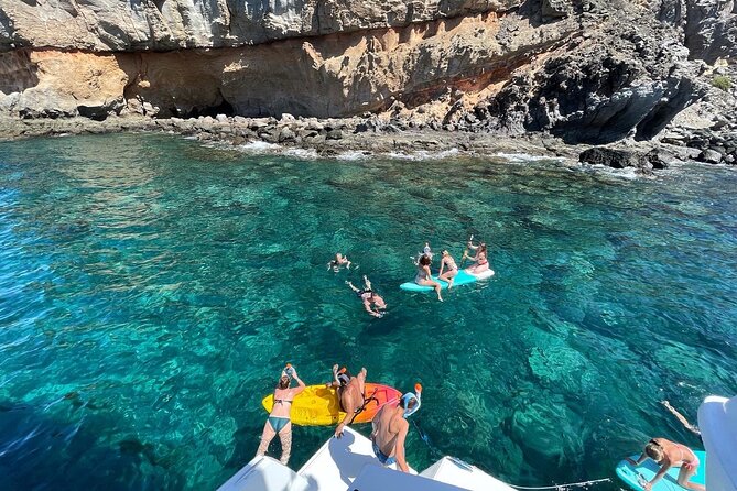 Exclusive Private Charter in Gran Canaria - Timing, pickup, and meeting point: get to Puerto Base smoothly