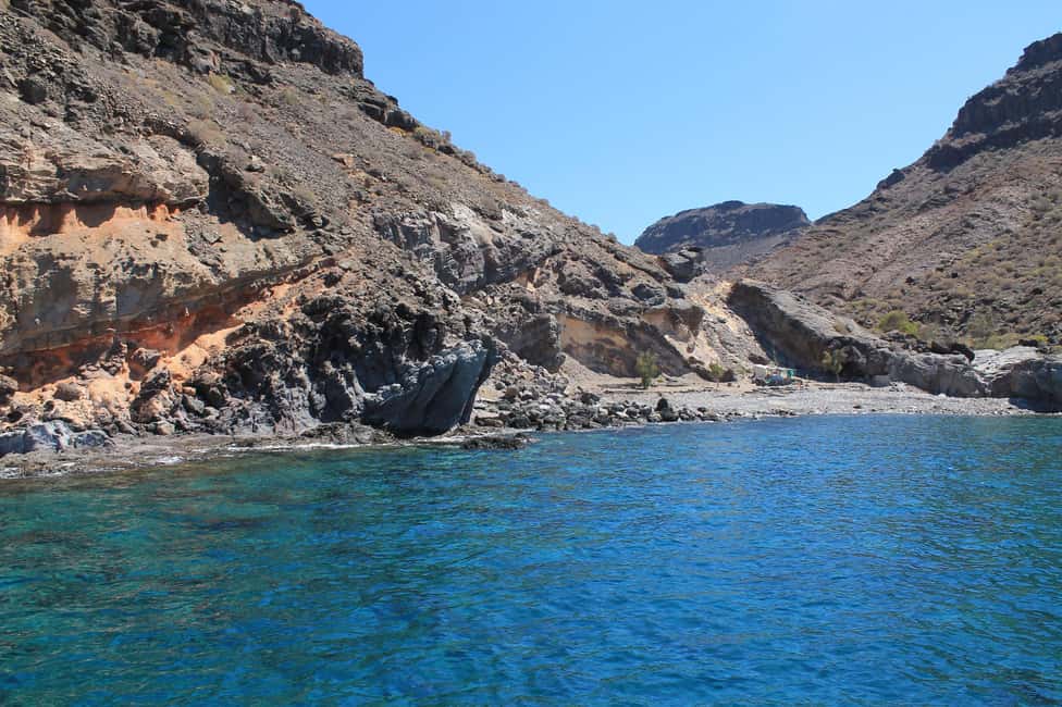 Explore Gran Canaria: Boat Tour with Wine & Food Tasting - Deck time and photos: the little touches that make it feel personal