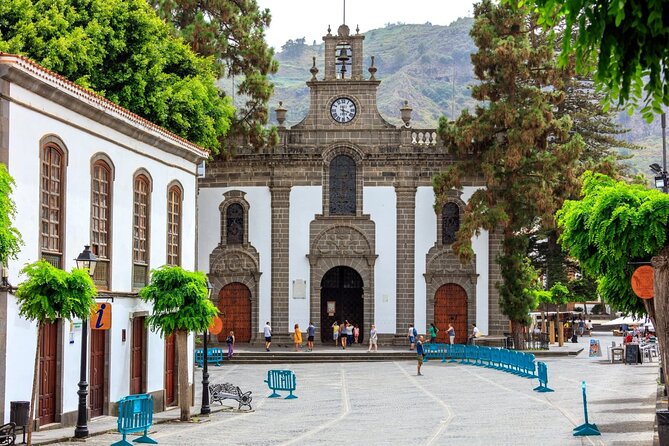 Full-Day Gran Canaria Tour with Teror, Tejeda and Lunch in Fataga - Mirador de las Tirajanas: the quick photo stop that earns its keep