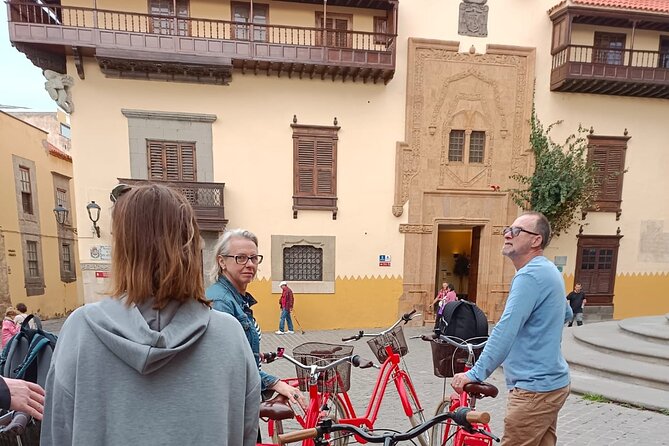 Gastronomic Bike Tour through Las Palmas at Night - The real value: why a guided tapas bike tour beats wandering alone