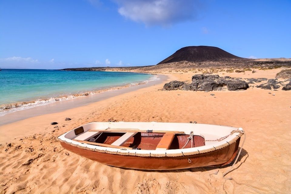 Graciosa Island: Jeep Safari Playa De las Conchas - Jeep safari logistics that affect your comfort (and your photos)
