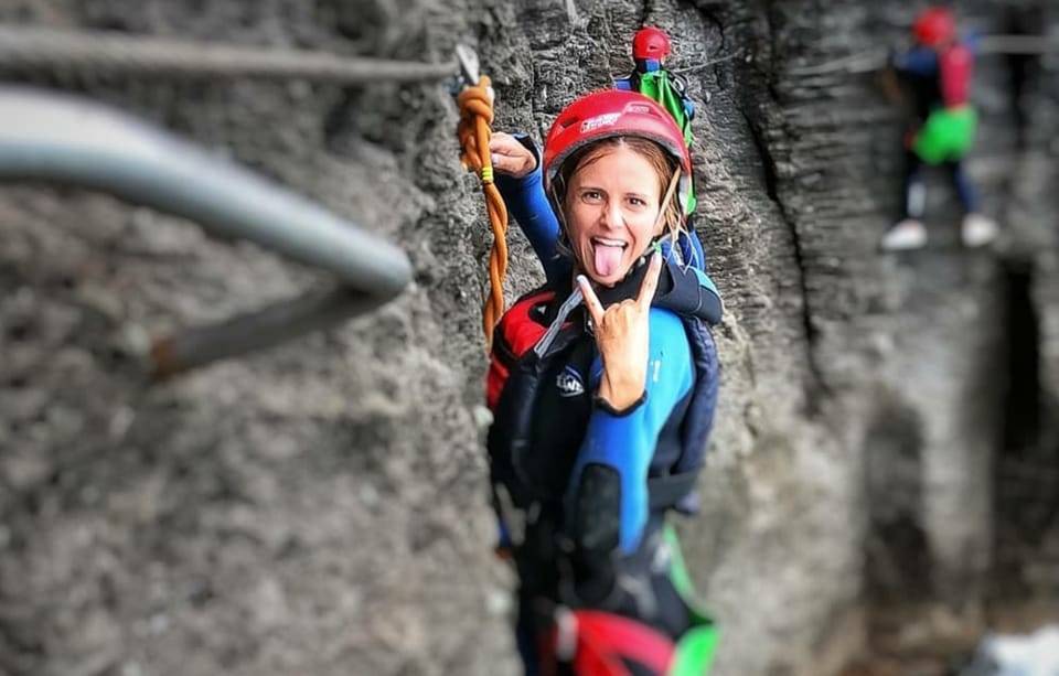Gran Canaria: Adrenaline-Filled Coasteering Experience - What to Bring (and Why the Wrong Shoes Are a Bad Idea)