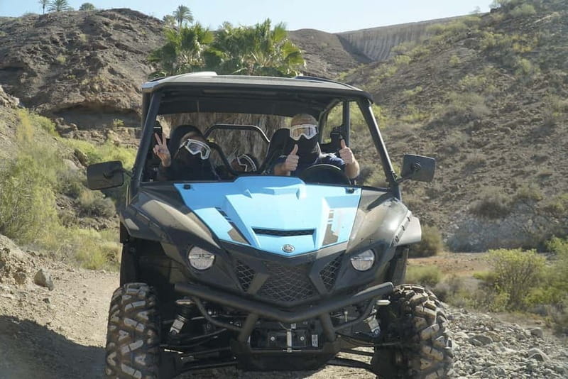 Gran Canaria Buggy tour - Starting at Esnautica: instructions, lockers, and dust-ready gear