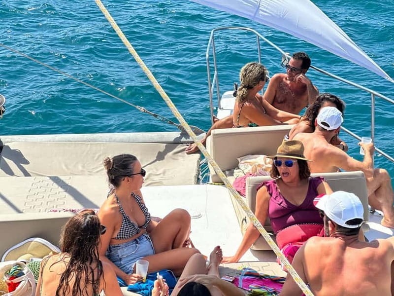 Gran Canaria: Catamaran Tour with Lunch and Drinks - From Esnautica van to Arguineguín dock: how the experience starts