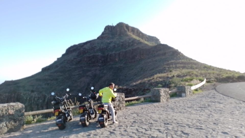 Gran Canaria: Los Pilancones Natural Park e-Scooter Tour - Ayagaures Mountain Break: Cave-Style Tapas Option and a Included Soda