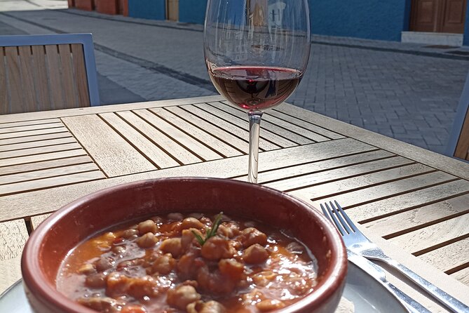 Gran Canaria Premium Tour: Volcanoes and Wine for cruisers - Santa Brígida Break: Optional Canarian Food in a Real Town