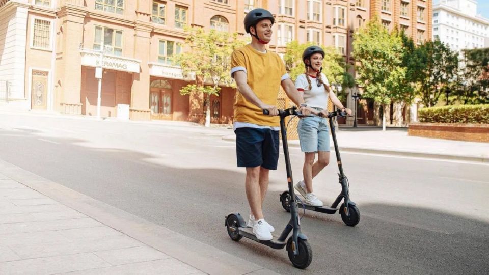 Gran Canaria: Rent Electric Scooter Kick Start - Oasis of Maspalomas lagoon: a calm break from riding