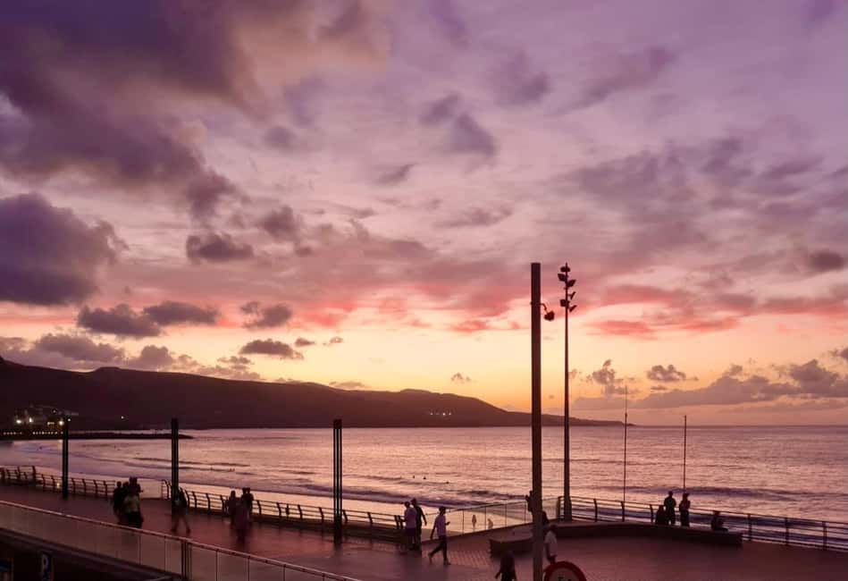 Las Palmas: City, Harbor, and Beach Walking-Hiking Tour - Getting Oriented at Santa Catalina: Start Point and First Steps
