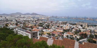 Las Palmas: City, Harbor, and Beach Walking-Hiking Tour - The 4.4 km Walking Route: Harbour, Isleta, and Playa de Las Canteras