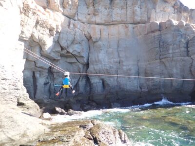 Las Palmas: Coastering, Via Ferrata, Water Jumping & Snorkel - Getting started at Playa Medio Almud and your gear setup