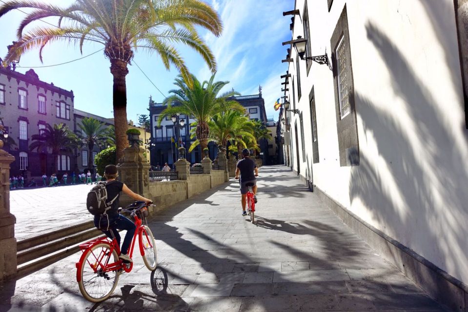 Las Palmas de Gran Canaria: Guided City Tour by Bike - Las Canteras Beach and Plaza de España: Where the City Opens Up