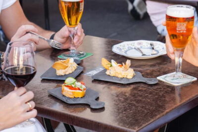 Las Palmas: Gourmet Tapas and Wine Tour in the Old Town - What you get for $55: the value math that makes sense