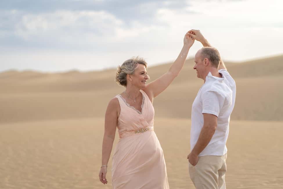 Maspalomas dunes: Vacation photoshoot - Capture your moments - Inside the session: dunes, reserve vibes, and sunset/sunrise timing