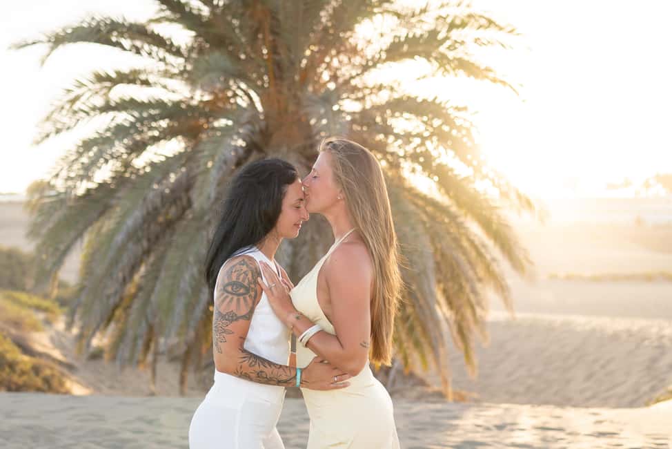 Maspalomas dunes: Vacation photoshoot - Capture your moments - Natural moments plus posed shots: the style you’re paying for