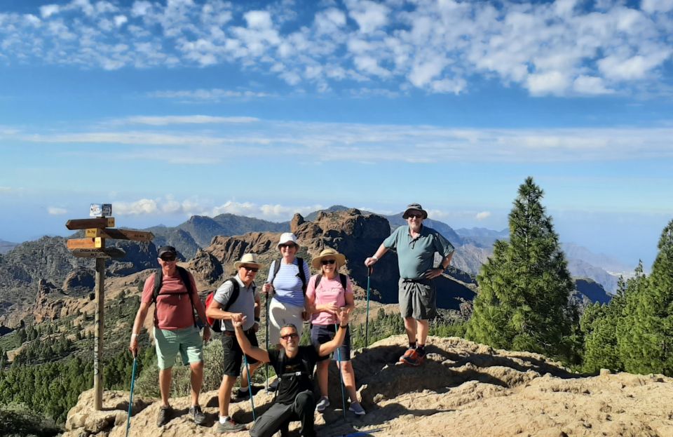 Maspalomas: Hiking to Roque Nublo with 2 authorised guides - The scenic drive and the San Bartolomé de Tirajana break