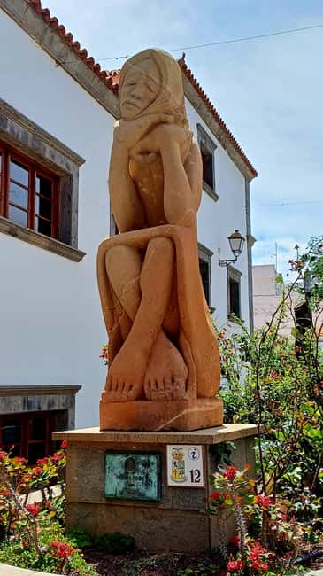 Maspalomas: Hiking to Roque Nublo with 2 authorised guides - Price and value: why $93 can make sense here
