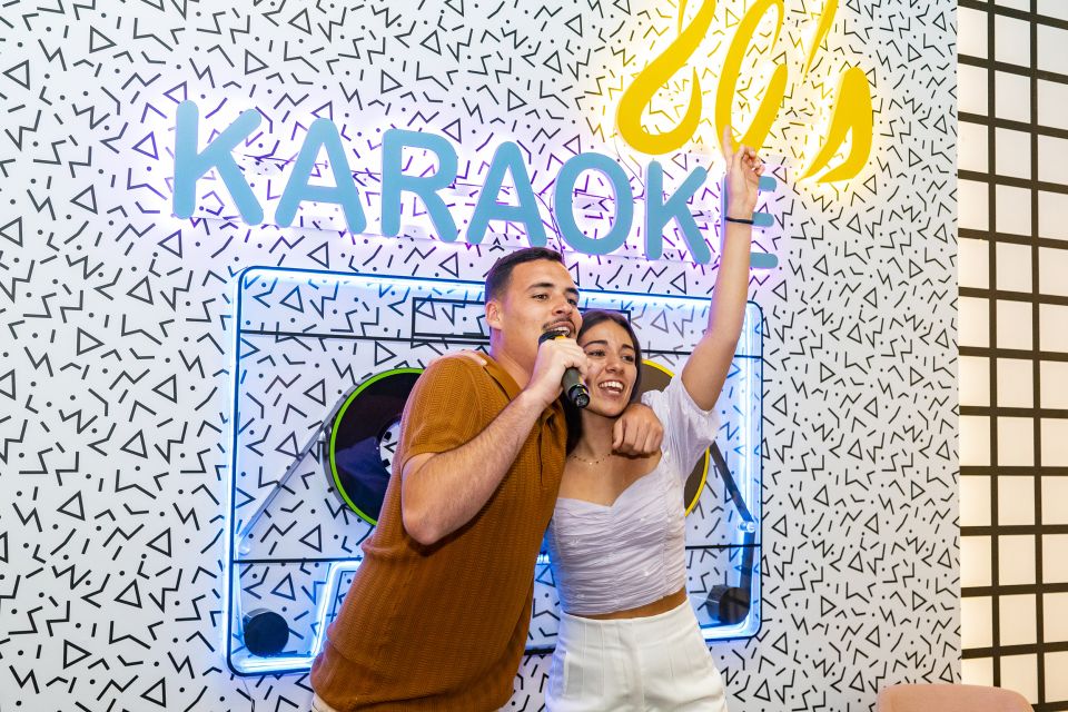 Maspalomas: Holiday World Themed Karaoke Room Rental - What You Need to Bring (and What Can’t Enter)