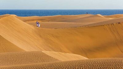 Maspalomas: Southern Coast E-Bike Tour Option Tapas Tasting - Start at Playa del Ingles: finding the shop inside Cita Shopping Center