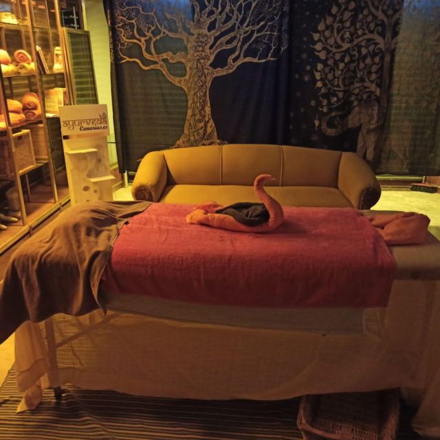 Playa del Inglés: Abhyanga Full Body Massage - Real Ayurveda Canarias and the diagnosis step
