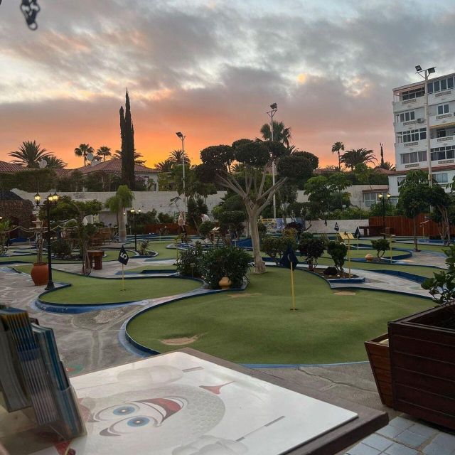 Playa del Inglés: Minigolf Taidia - The 18-hole mini-golf course: what you’ll actually be doing