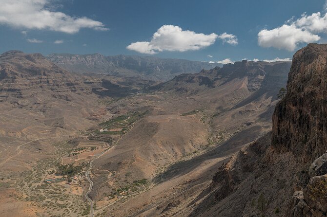Private shore excursion in Gran Canaria the miniature continent - Stop 5: Cruz de Tejeda crossroads and the shift toward the north