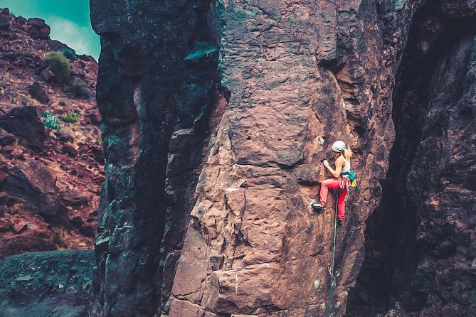 Rock Climbing from Beginners to Experts - Small Groups ツ - Grades, heights, and why beginners won’t feel lost