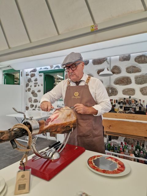 Spanish Cured Meats & Wine Tasting Tour in Mogan - Homemade bread and premium olive oil: the underrated power move