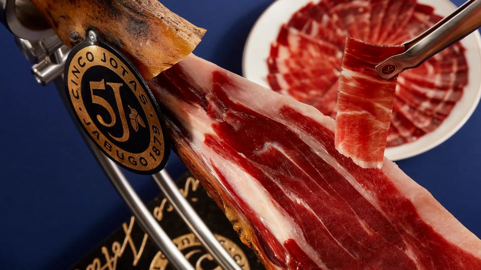 Spanish Cured Meats & Wine Tasting Tour in Mogan - Iberian cured meats: how to taste ham, chorizo, and salchichon