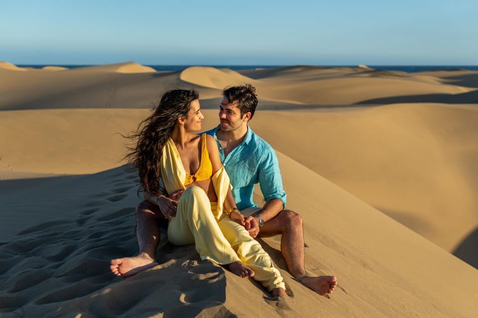 Sunset Photography at Dunas Maspalomas - Language options: you’ll get direction in English, Chinese, or Spanish