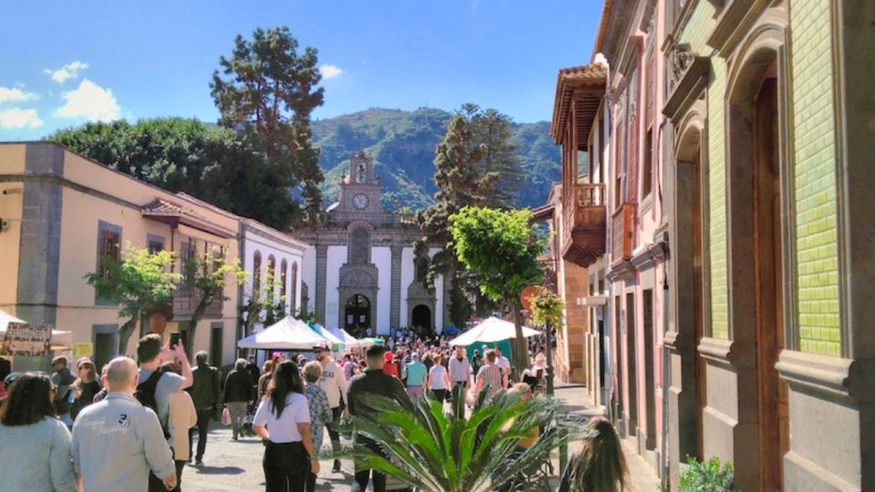 Teror and San Mateo Sunday Market - What to Pack: Shoes, Layers, and a Windbreaker