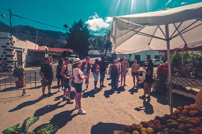 The Red Canyon Tour - Small Group Trip with Local Food Tasting ツ - Cafetería La Caldera De Tirajana: included tasting and lunch-style stop